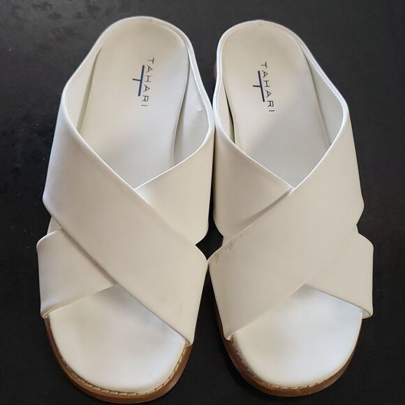 Tahari shoes   - Picture 1 of 6
